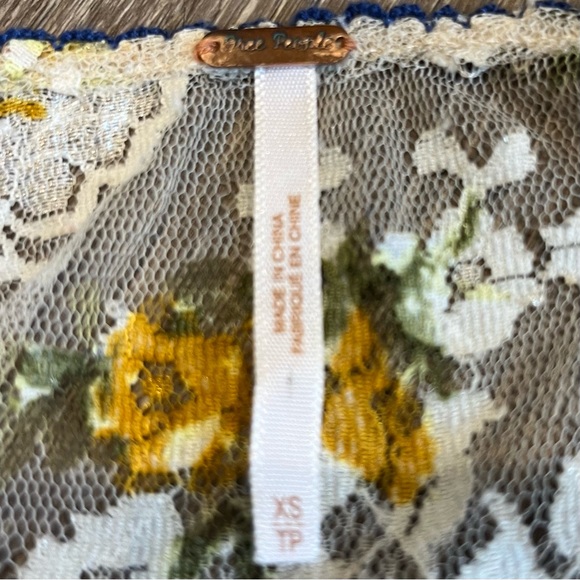 Free People Chrissy floral cream lace sheer Kimono oversized butterfly b… - Picture 6 of 7